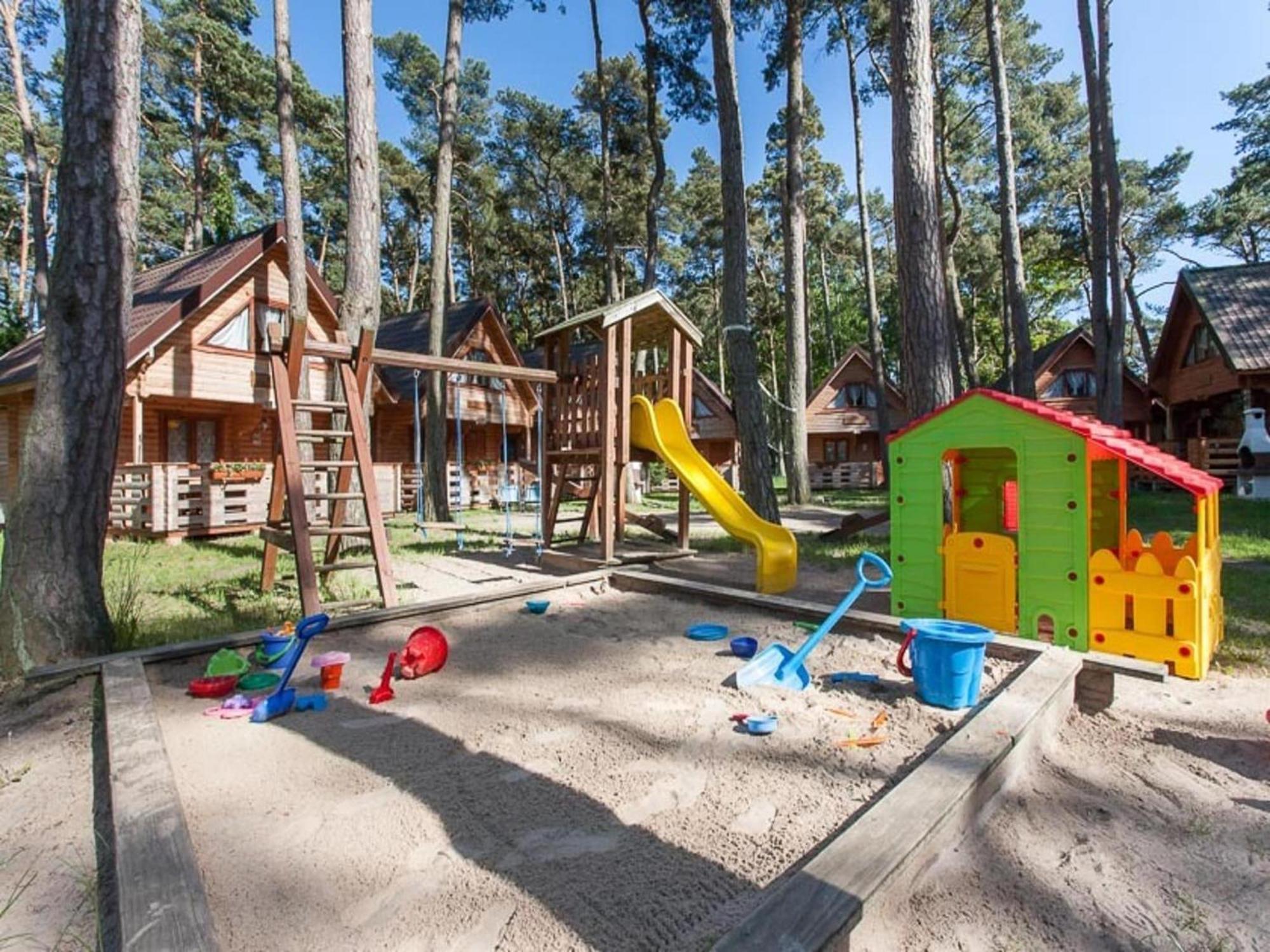 Spacious Holiday Homes Near The Beach In Поберово Экстерьер фото