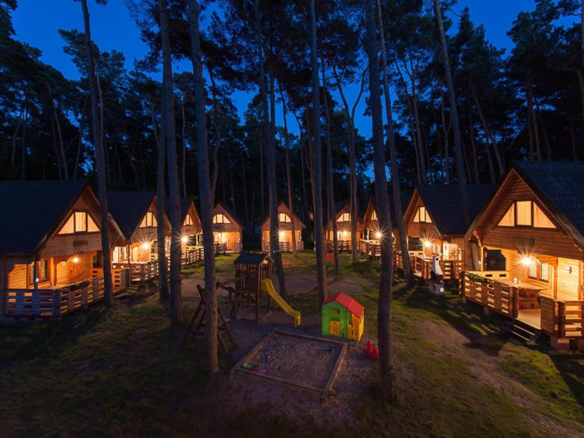 Spacious Holiday Homes Near The Beach In Поберово Экстерьер фото